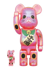 Load image into Gallery viewer, Bearbrick Maneki Neko 100% &amp; 400% Set Pink Transparent Plating
