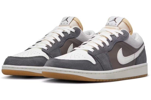 Jordan 1 Low SNKRS Day Korea Magpie