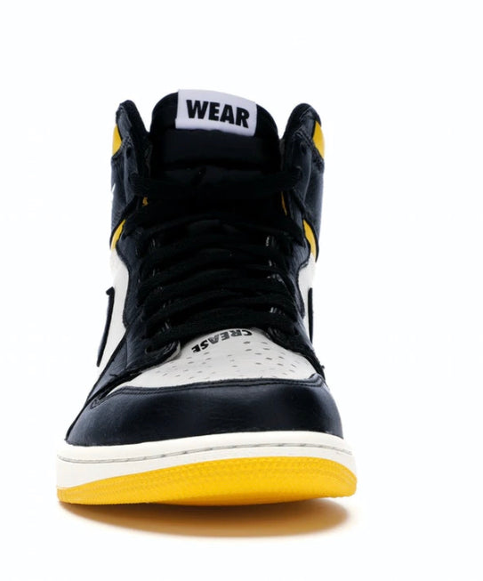 Frame (1) - Framed Sneaker Air Jordan 1 Retro Not for Resale Varsity Maize  - Wood - Catawiki